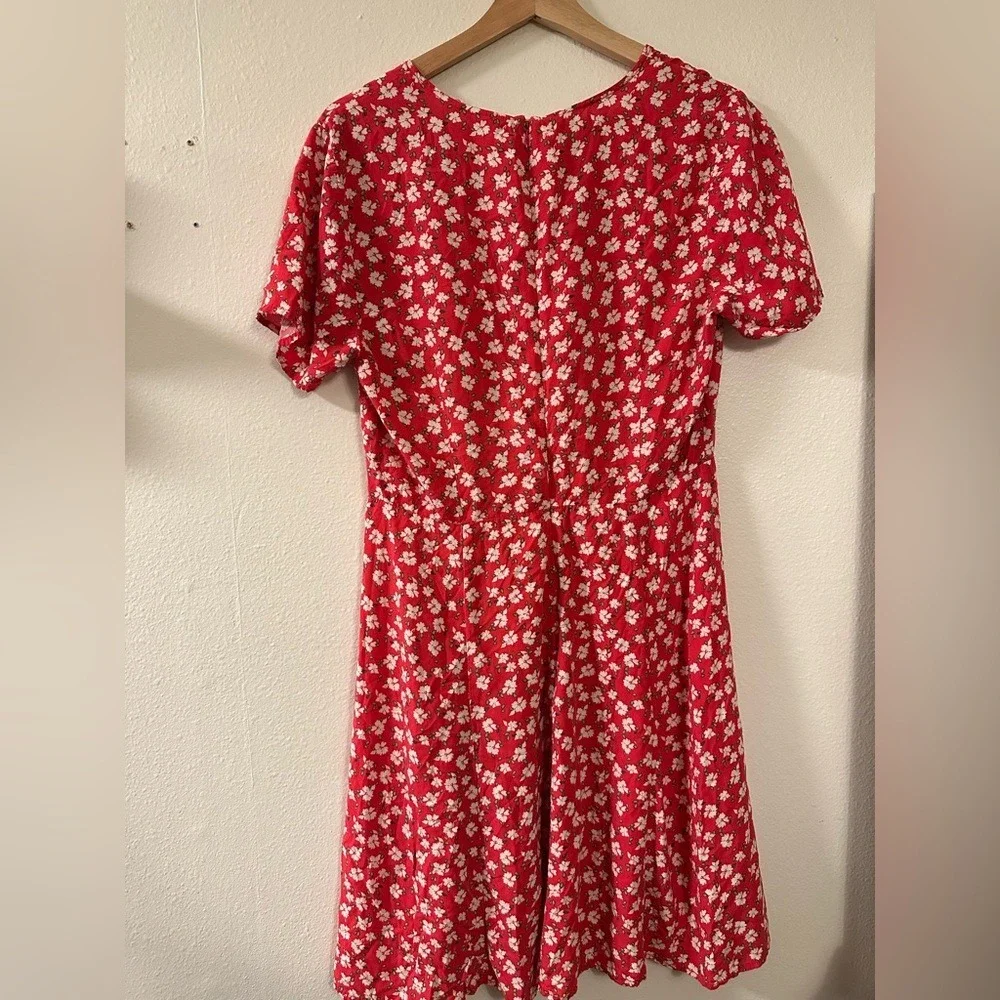 GAP Red Floral‎ Print Short Sleeve V Neck Dress Women Size 10 - Picture 6 of 6